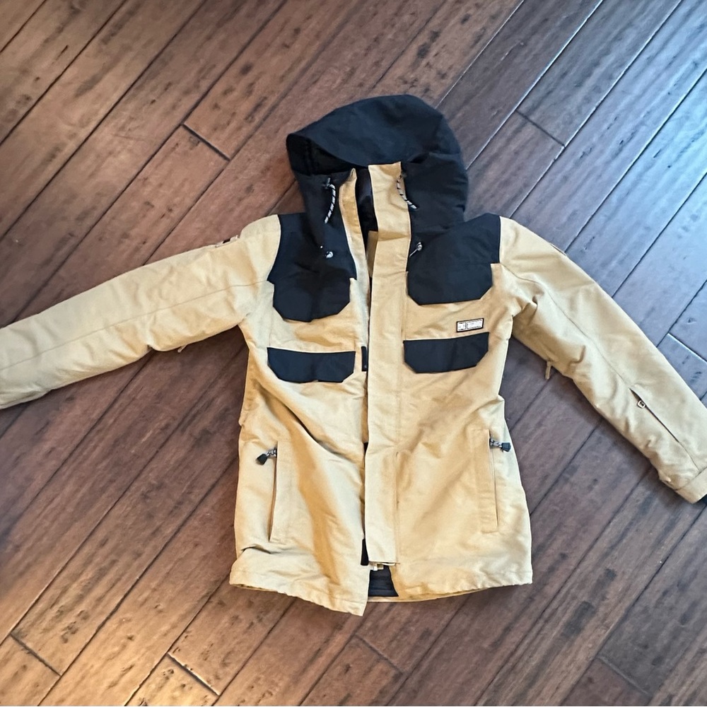 DC ski coat